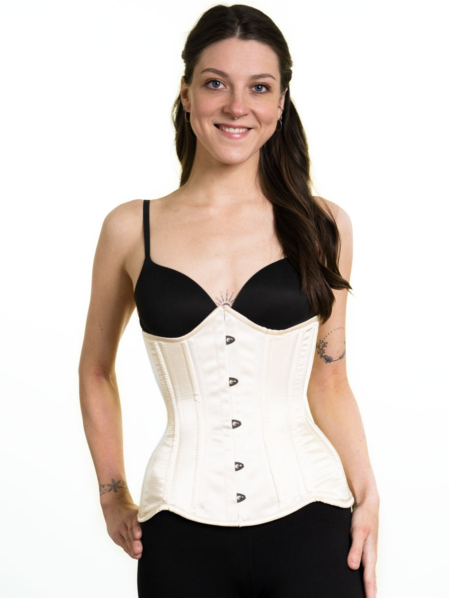 Glamorous Corset - Corset Stealthing has been around for ages. It's a great  way to wear a corset under your garments without anyone knowing the secret  behind your cinched waist. @sraveloz_18 Absolutely