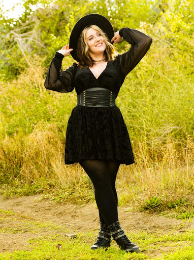 Lovskoo Plus Size Corsets for Women Renaissance Steampunk Underbust Corset  Belt Bustier Lingerie for Halloween Costume Waist Trainer Bustier Tops  Gothic Shapewear Black 